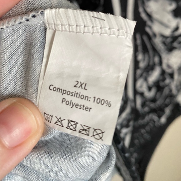 Men's Black and White Cross Fashion Top Long Sleeve Size 2XL - Picture 4 of 5